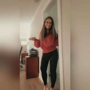 Meet your Posher, Tasha